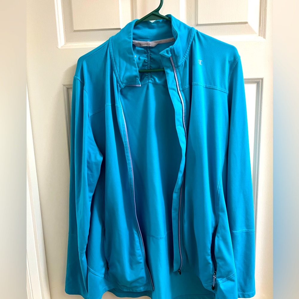 Champion powertrain jacket